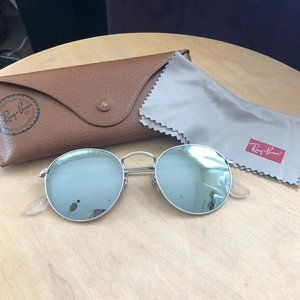 Ray-Ban Metal Round Sunglasses